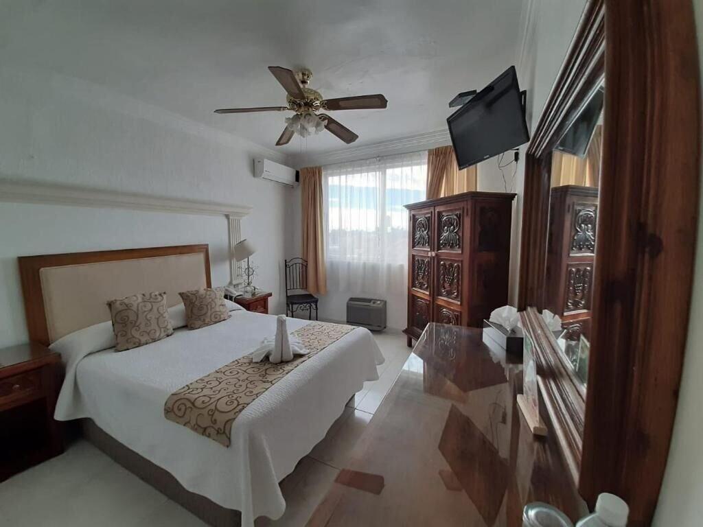Hotel Inn Galerias Ακουασκαλιέντες Εξωτερικό φωτογραφία